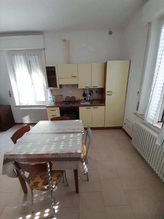 Apartamento Breve Ristoro Parma Exterior foto